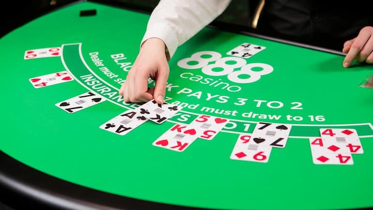 Un tavolo di blackack di 888casino