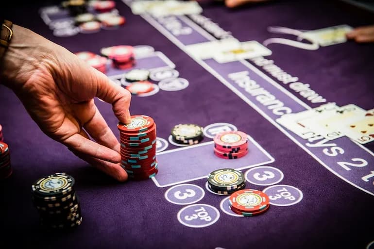 Puntare più fiches nel blackjack