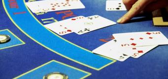 Un tavolo da blackjack