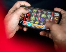 Un giocatore di slot online