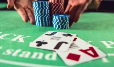 Come vincere a blackjack senza contare le carte?