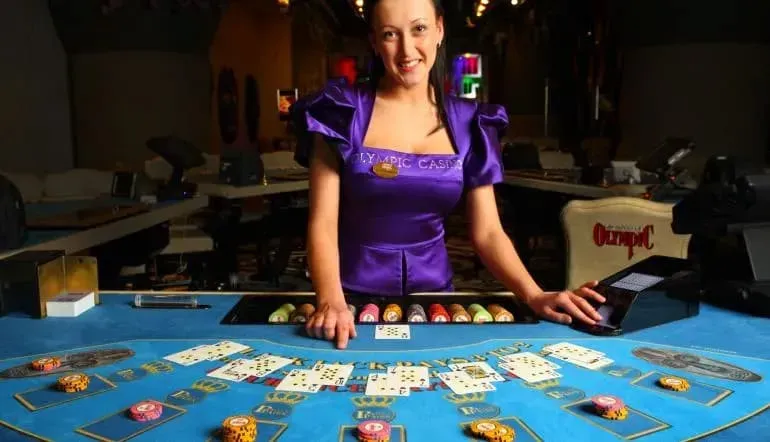 Una mano di blackjack si può giocare fino in sette